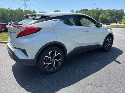 Used 2019 Toyota C-HR Limited image 13