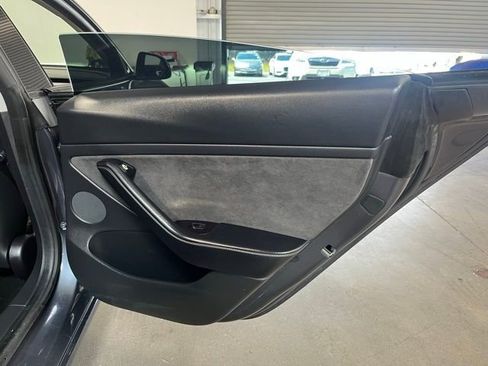 Used 2021 Tesla Model 3 Long Range AWD/4WD image 15