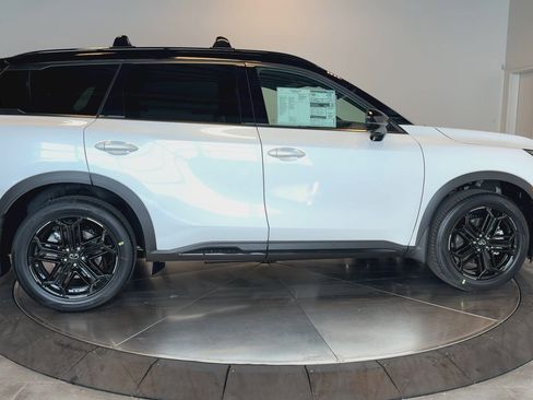 New 2026 INFINITI QX60 Sport w/ Dark Cargo Package image 9