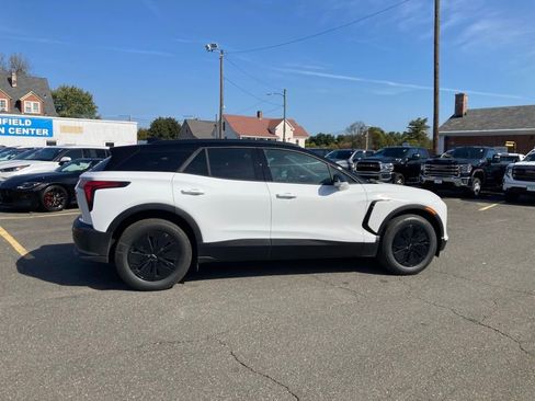 New 2026 Chevrolet Blazer EV LT AWD/4WD image 24