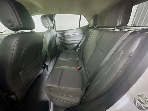 Used 2025 Buick Encore GX Preferred image 27