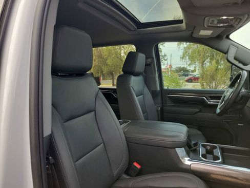 Used 2024 Chevrolet Silverado 2500 LTZ w/ LTZ Convenience Package image 14