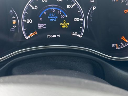 Used 2020 Jeep Grand Cherokee Trailhawk w/ Trailhawk Luxury Group AWD/4WD image 4
