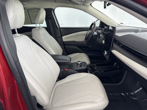 Used 2021 Ford Mustang Mach-E Premium image 21