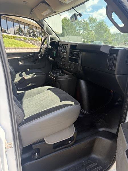 Used 2020 GMC Savana 2500 w/ Driver Convenience Package RWD image 10