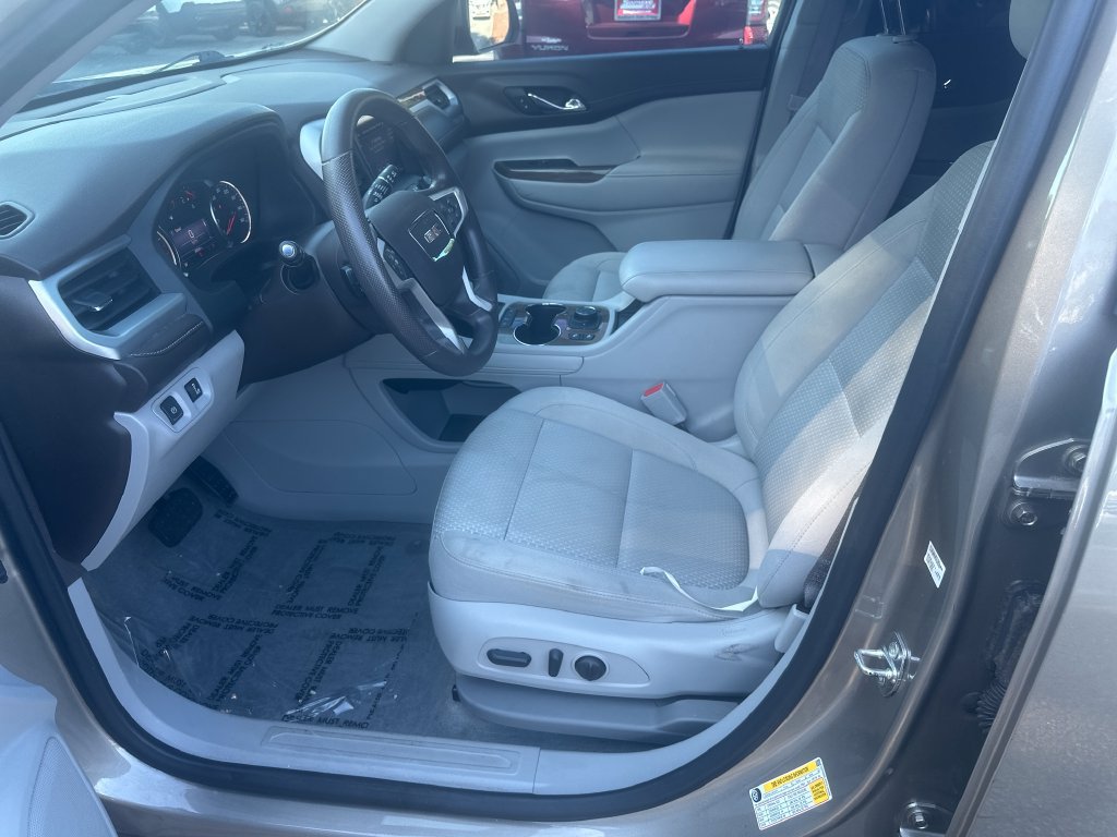 Used 2023 GMC Acadia SLE w/ Driver Convenience Package AWD/4WD image 12