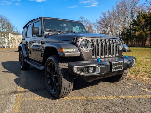 Used 2023 Jeep Wrangler Sahara w/ Cold Weather Group image 3