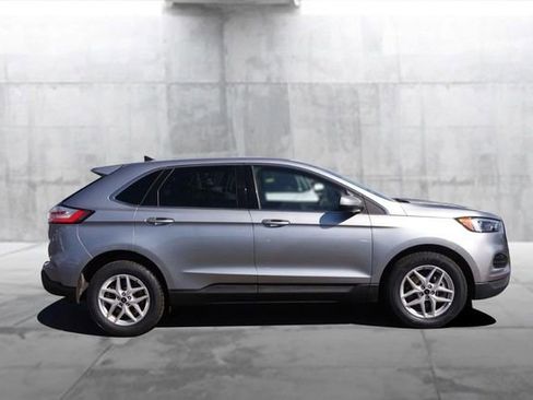 Certified 2024 Ford Edge SEL image 5