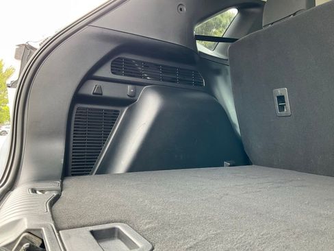 Used 2022 Ford Escape SE image 13