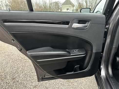 Used 2021 Chrysler 300 S image 21