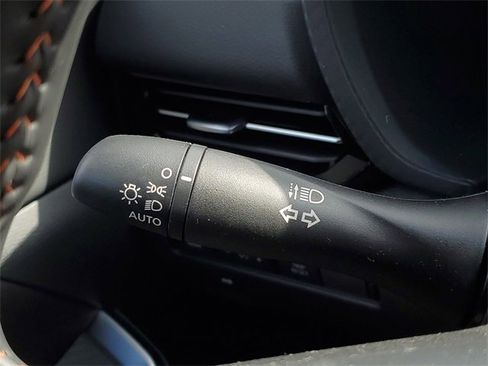 New 2025 Nissan Sentra SR w/ Midnight Edition image 14