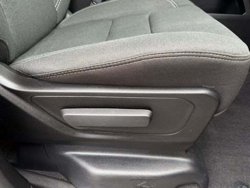 Used 2025 RAM 1500 Big Horn AWD/4WD image 22