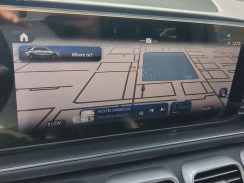 Used 2025 Mercedes-Benz GLE 450e 4MATIC image 8