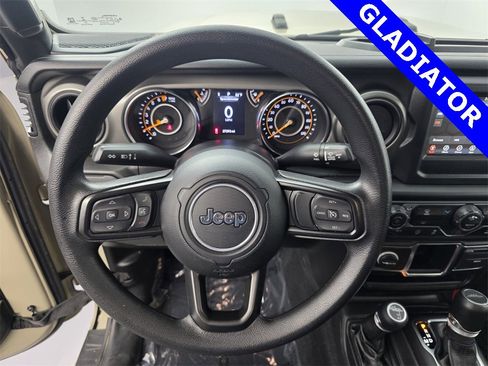 Used 2022 Jeep Gladiator Sport image 19
