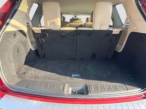 Used 2020 Nissan Pathfinder SL w/ Cargo Package image 27