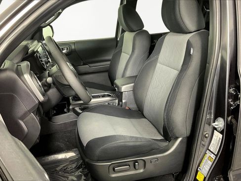 Used 2022 Toyota Tacoma TRD Sport image 23