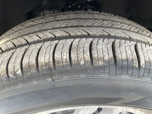 New 2026 Ford Explorer Active w/ Active Comfort Package image 27