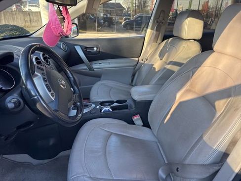 Used 2011 Nissan Rogue SV w/ SL Pkg image 10