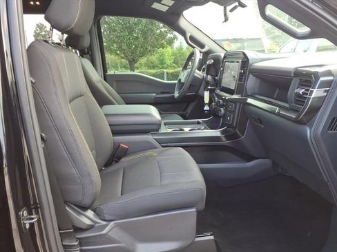 Used 2025 Ford F150 STX w/ Equipment Group 200A RWD image 17