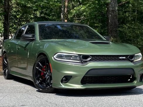 Used 2022 Dodge Charger Scat Pack w/ Daytona Edition Group RWD image 9