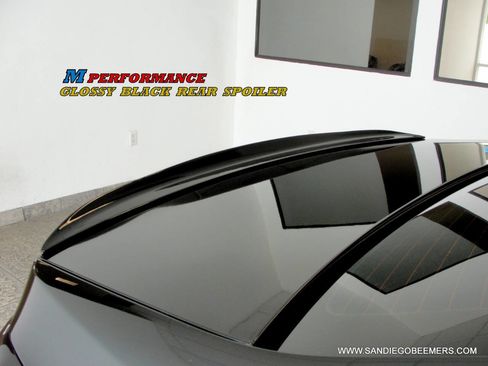 Used 2022 BMW 740i w/ M Sport Package image 7