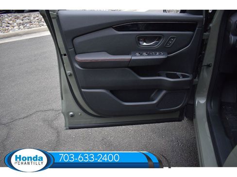 New 2026 Honda Pilot TrailSport image 27