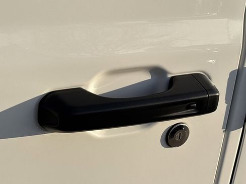 Used 2023 Jeep Wrangler Unlimited Sahara w/ Cold Weather Group image 17