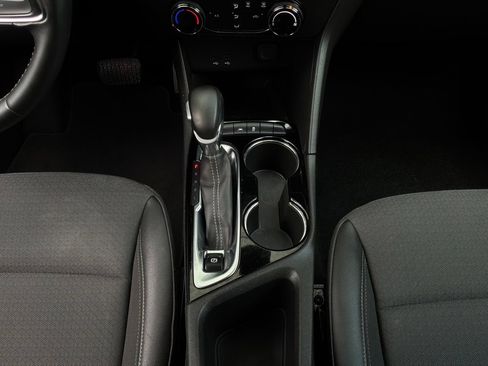 Used 2025 Buick Encore GX Preferred FWD image 13