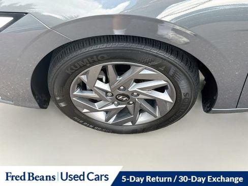 Certified 2024 Hyundai Elantra SEL FWD image 29