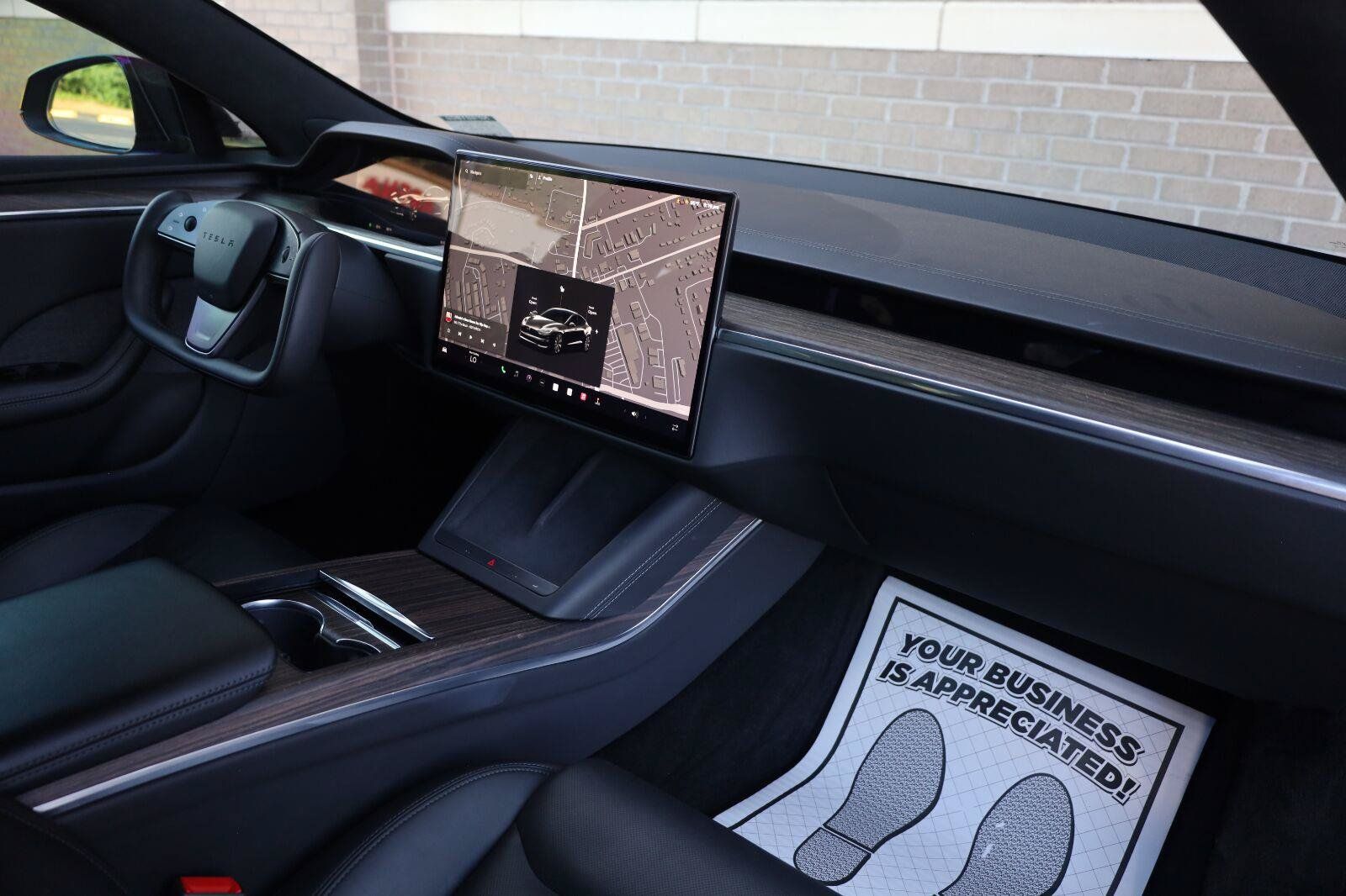 Used 2022 Tesla Model S Standard Range AWD/4WD image 29
