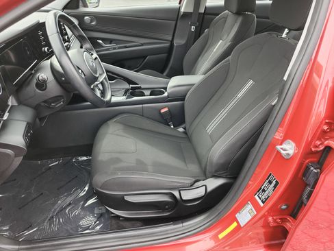 Used 2022 Hyundai Elantra SEL w/ Convenience Package FWD image 23