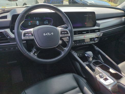 Used 2025 Kia Telluride S image 28