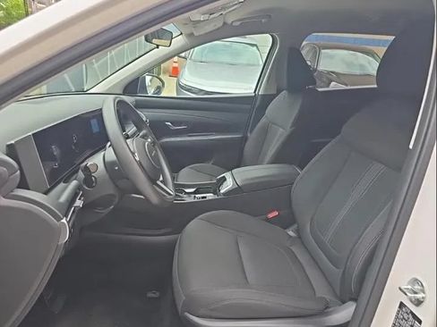 Used 2025 Hyundai Tucson SEL FWD image 7