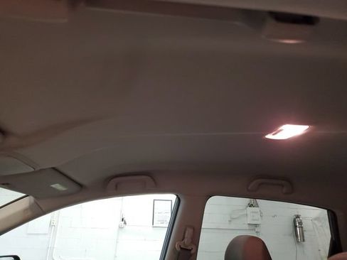 Used 2011 Honda CR-V SE image 23