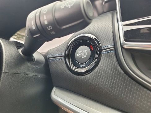 New 2026 Jeep Compass Latitude image 28