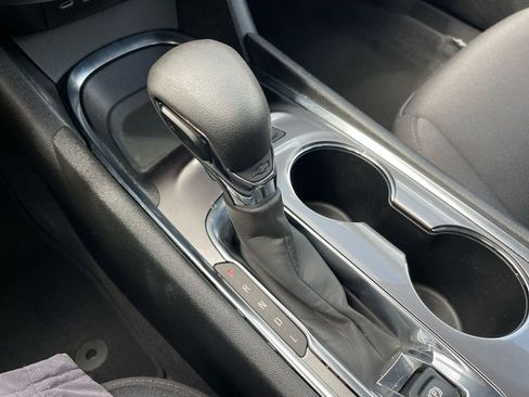 Used 2024 Chevrolet Malibu LT image 16