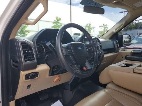 Used 2017 Ford F150 XLT w/ Equipment Group 302A Luxury AWD/4WD image 25
