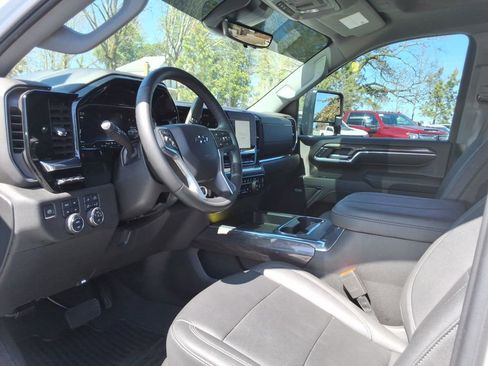 Certified 2024 Chevrolet Silverado 2500 LTZ w/ LTZ Plus Package image 23