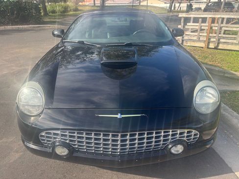 Used 2002 Ford Thunderbird image 3