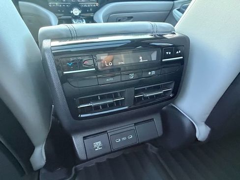 New 2026 Acura MDX w/ Technology Package FWD image 12