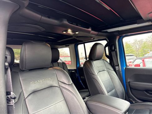 Certified 2022 Jeep Wrangler Unlimited Sahara w/ Cold Weather Group image 8