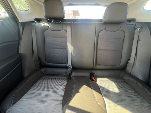 Used 2025 Chevrolet Trax LT image 38