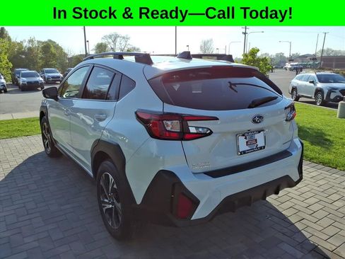 Used 2024 Subaru Crosstrek 2.0i Premium image 5