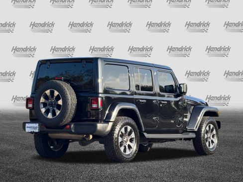 Used 2018 Jeep Wrangler Unlimited Sahara image 5