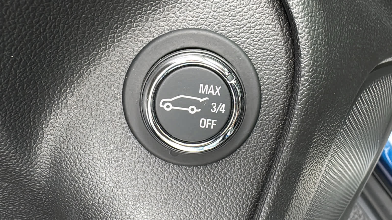 Used 2023 Buick Encore GX Essence w/ Experience Buick Package AWD/4WD image 11