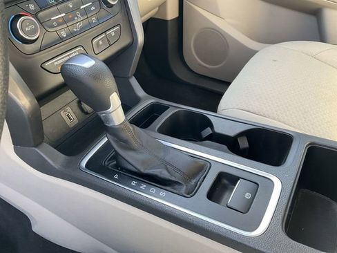 Used 2017 Ford Escape SE w/ Equipment Group 201A image 24