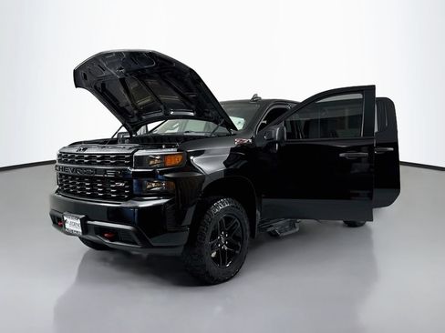 Used 2021 Chevrolet Silverado 1500 Custom Trail Boss AWD/4WD image 17