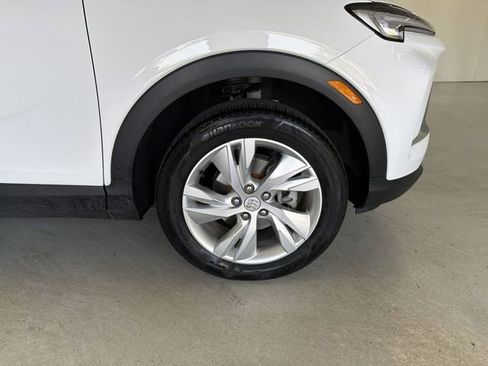 Certified 2025 Buick Encore GX Preferred AWD/4WD image 14