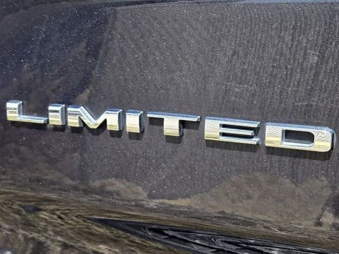 Used 2020 RAM 1500 Limited w/ Body Color Bumper Group image 13