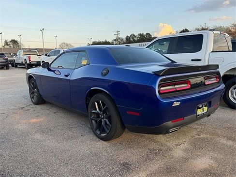 Used 2022 Dodge Challenger SXT w/ Blacktop Package image 6